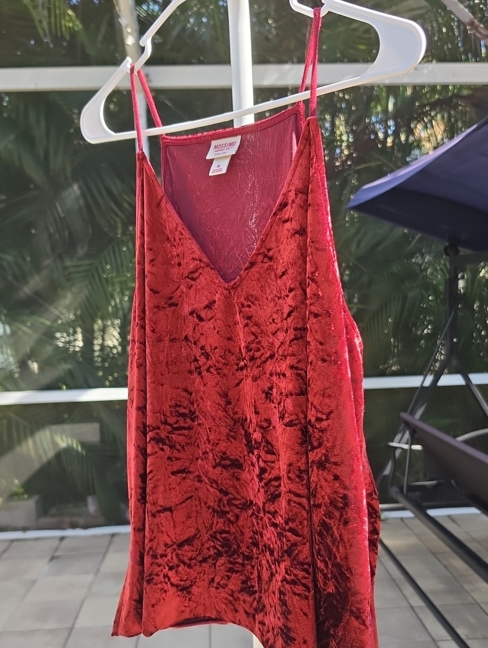 MOSSIMO Crushed Velvet V-Neck Cami in Maroon